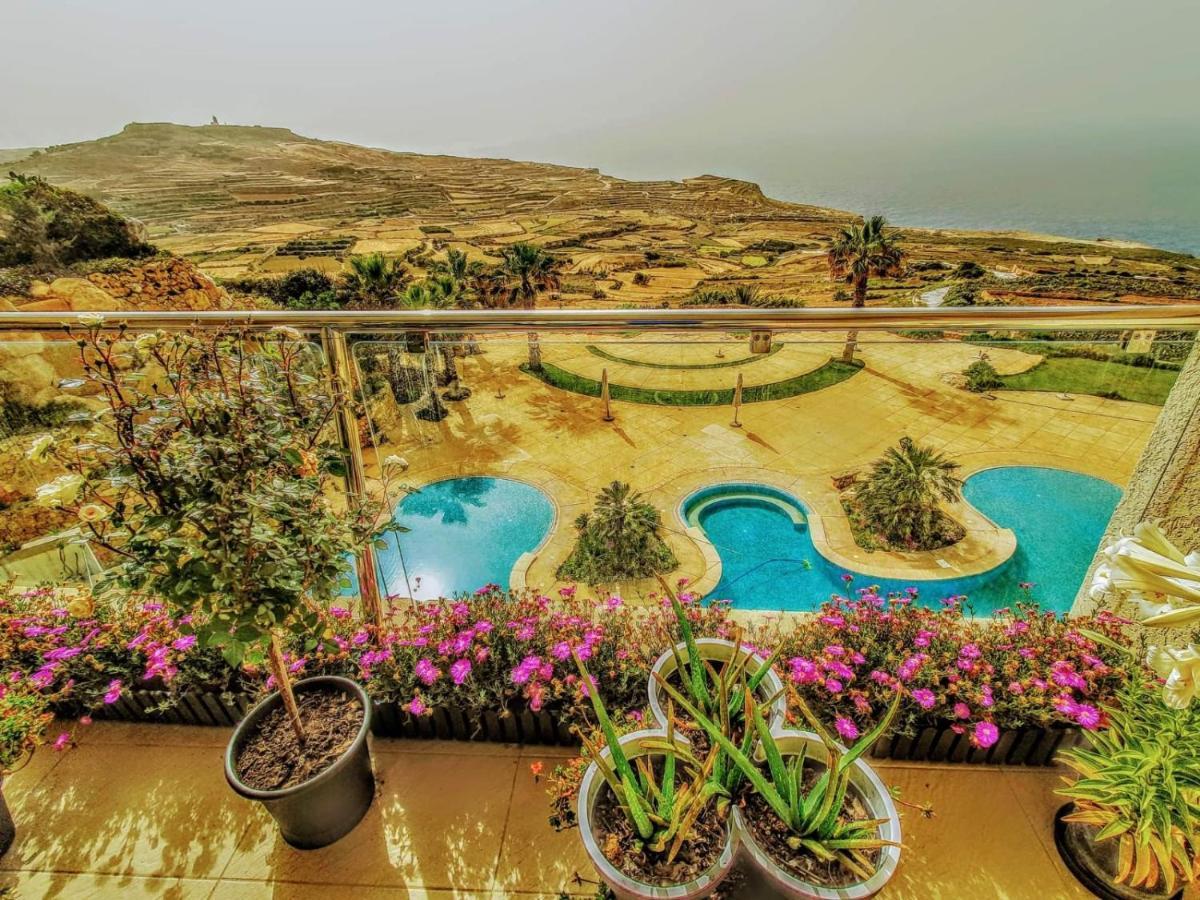 Sunset Holiday Apartment With Communal Pool + Views Ghajn Melel Ngoại thất bức ảnh