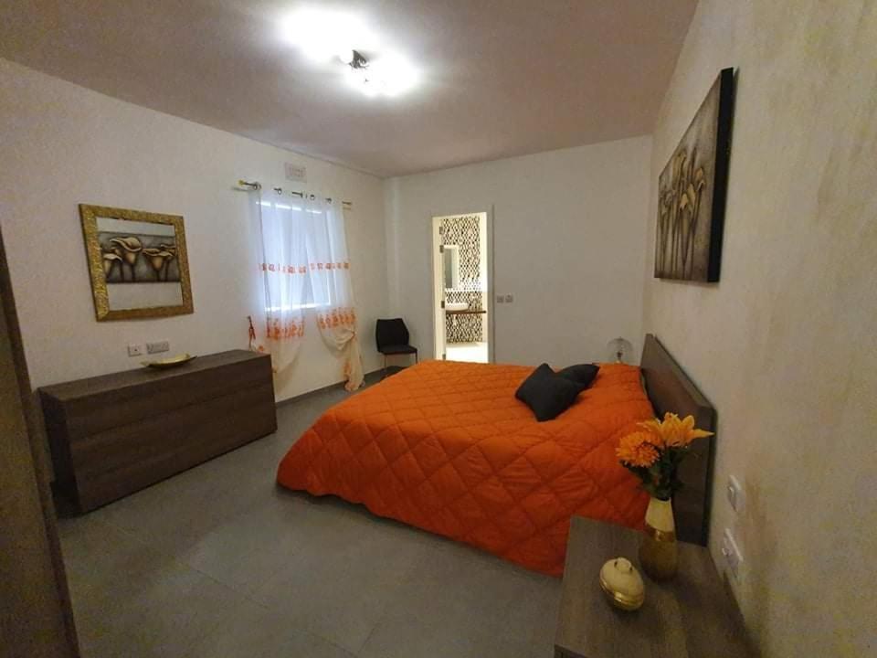 Sunset Holiday Apartment With Communal Pool + Views Ghajn Melel Ngoại thất bức ảnh
