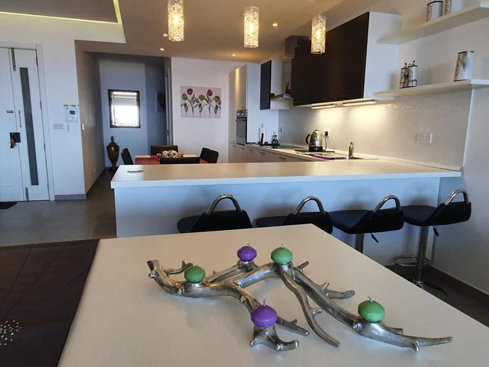 Sunset Holiday Apartment With Communal Pool + Views Ghajn Melel Ngoại thất bức ảnh